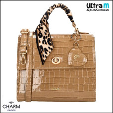 Charm London W01383 016